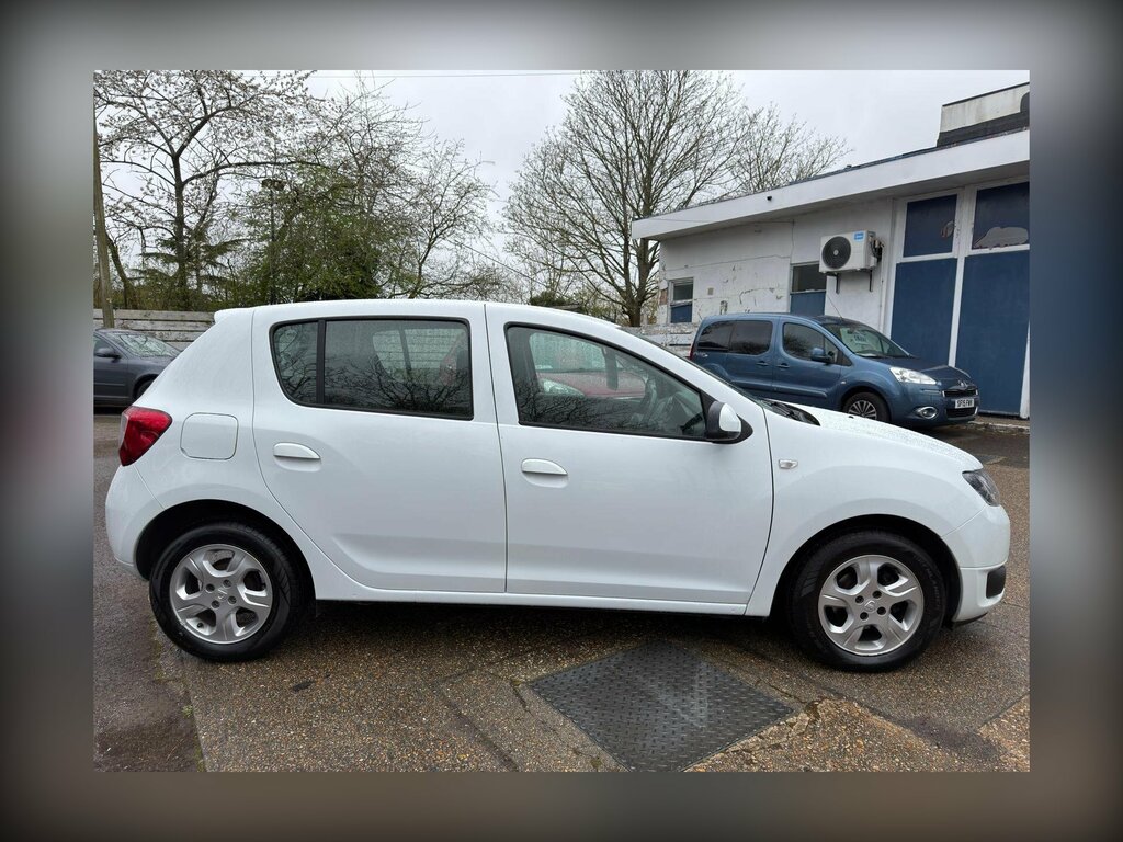 Dacia Sandero 1.5 Dci Laureate Euro 6 Ss White #4