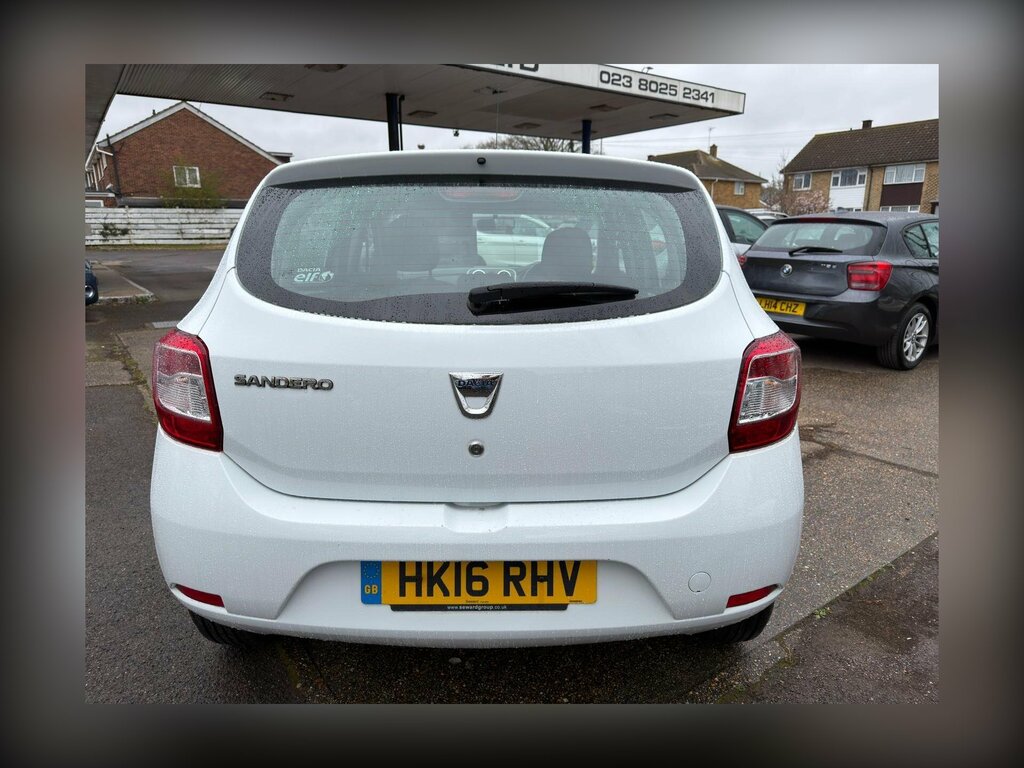 Dacia Sandero 1.5 Dci Laureate Euro 6 Ss White #6