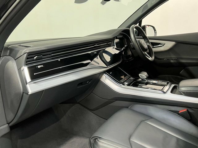 Audi Q7 2023 3.0 Tdi V6 45 S Line Suv Tiptronic FT23ECW Black #4