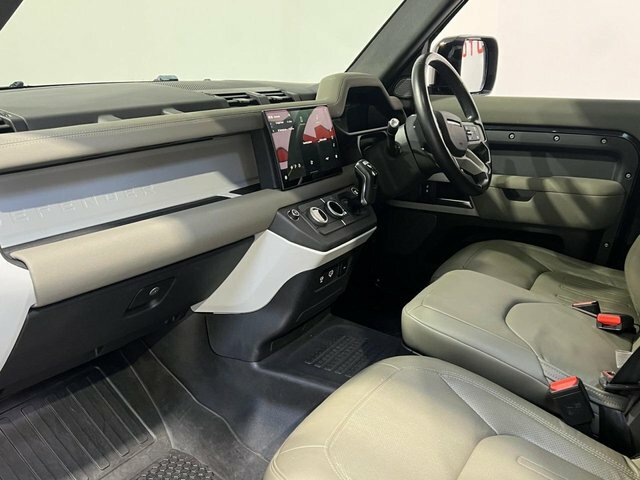 Land Rover Defender 2022 3.0 D250 Mhev Xs Edition Suv YY71LLN Black #3