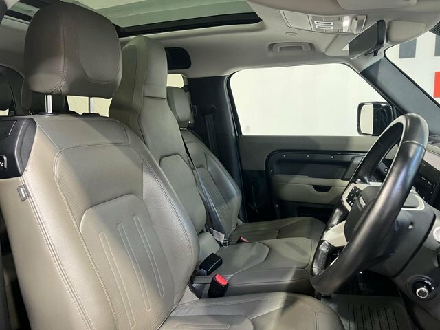 Land Rover Defender 2022 3.0 D250 Mhev Xs Edition Suv YY71LLN Black #5