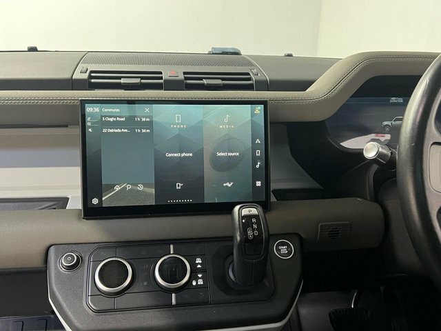 Land Rover Defender 2022 3.0 D250 Mhev Xs Edition Suv YY71LLN Black #4