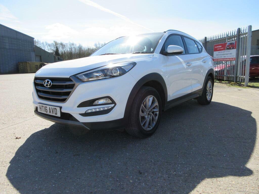 Hyundai Tucson 1.7 Crdi Blue Drive Se Nav Euro 6 S S XI21NRE White #6