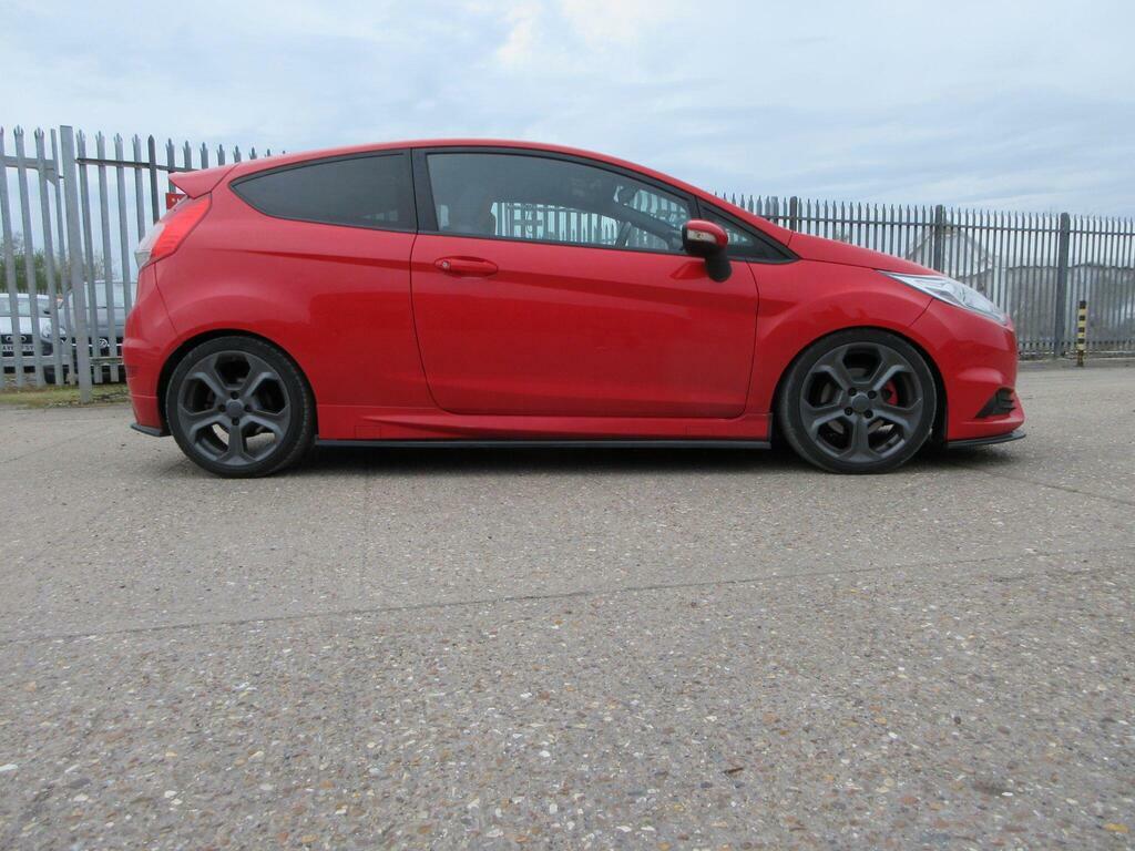 Ford Fiesta 1.6T Ecoboost St-2 Euro 5 MM14SZC Red #4