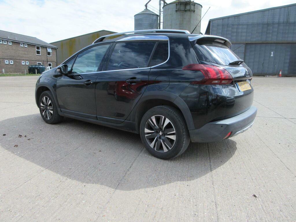 Peugeot 2008 1.2 Puretech Allure Euro 6 KC16AWW Black #5