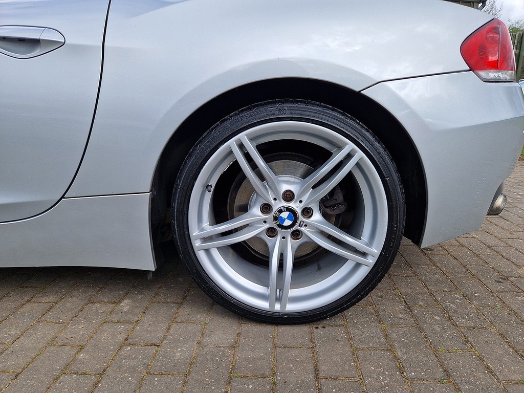 BMW Z4 20I M Sport YB62EZD Silver #3