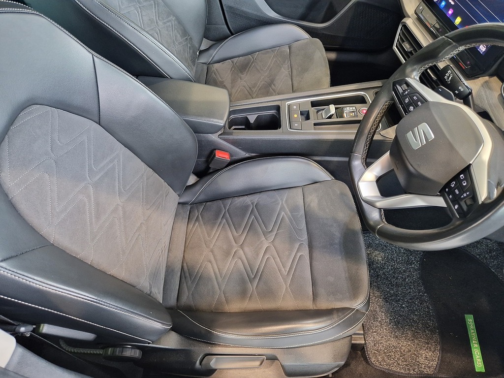 Seat Leon Etsi Mhev Xcellence CU71ONL Black #5