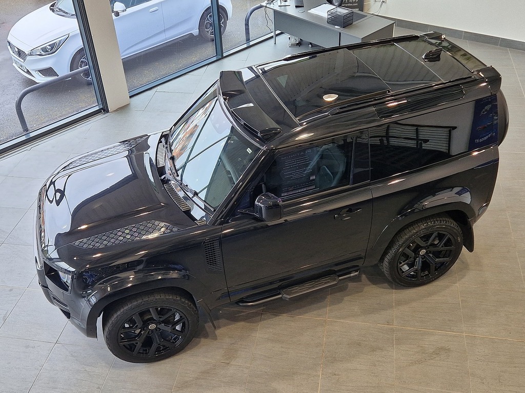 Land Rover Defender 90 D250 Mhev Hse ND21OPB Black #2