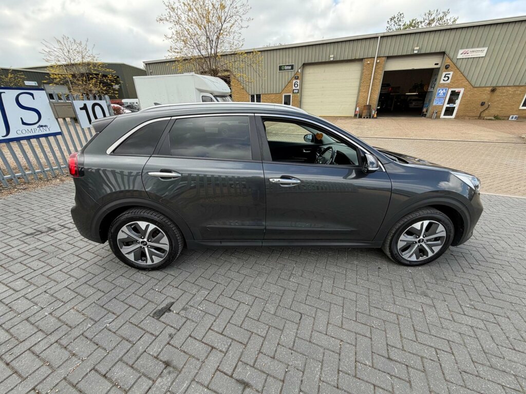Kia e-Niro 64Kwh 3 LG71UKC Grey #2