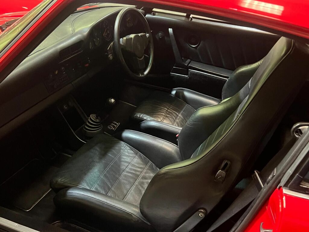 Porsche 911 3.3L Beige #38