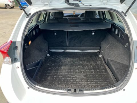 Toyota Auris 1.8 Vvt-h Excel YH66UVR #6