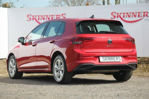 Volkswagen Golf Life Tsi GL22GEK Red #4