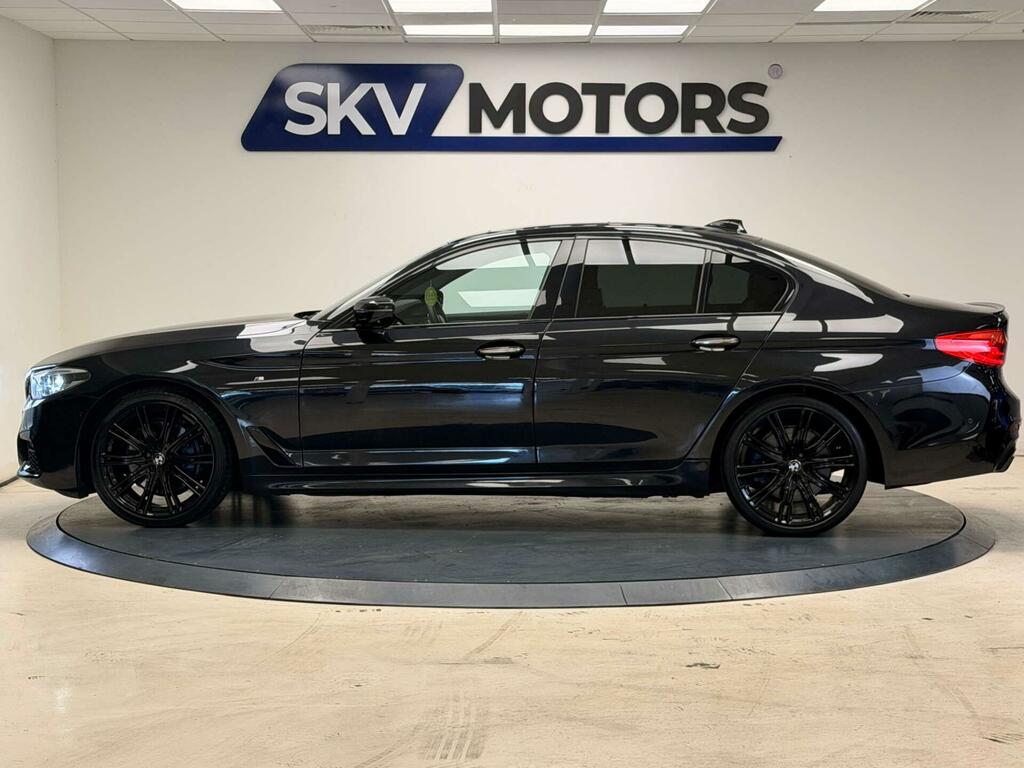 BMW 5 Series Saloon YH67LWW Black #6