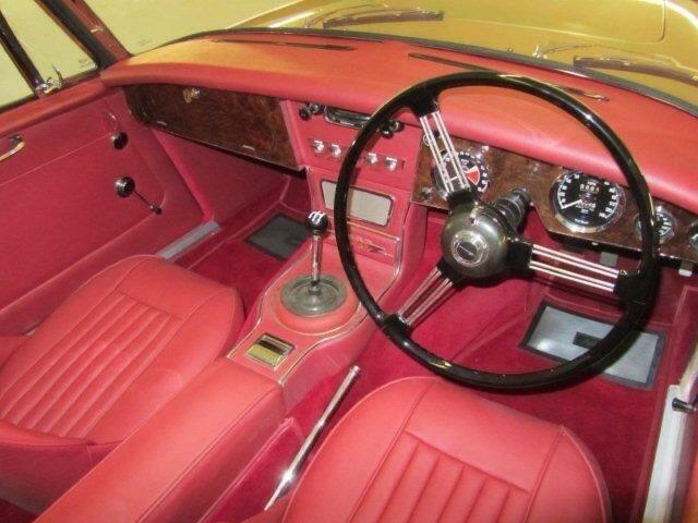 Austin Healey 3000 Mkiii Lhd To Rhd Gold #6