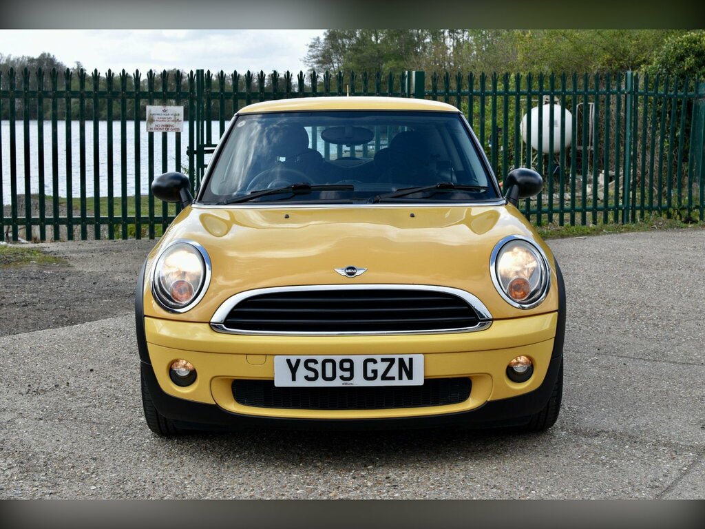 Mini Hatch 1.4 One Hatchback Euro 4 95 Ps YS09GZN Yellow #3