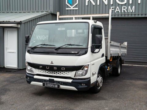 Mitsubishi Fuso Canter 3C13 2800 Tipper White #3