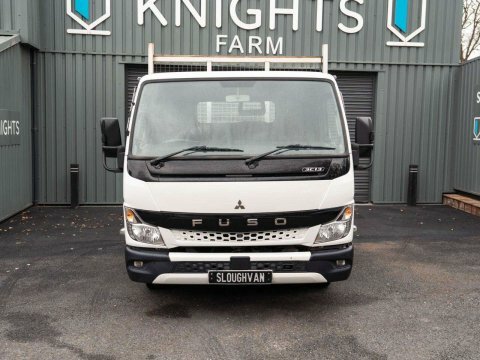Mitsubishi Fuso Canter 3C13 2800 Tipper White #2