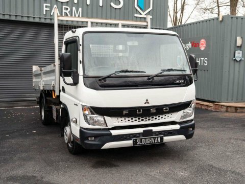 Mitsubishi Fuso Canter 3C13 2800 Tipper White #1