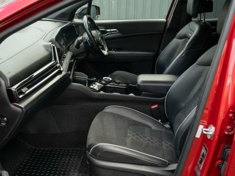 Kia Sportage 1.6 Sportage Gt-line FY22ZXF Red #3