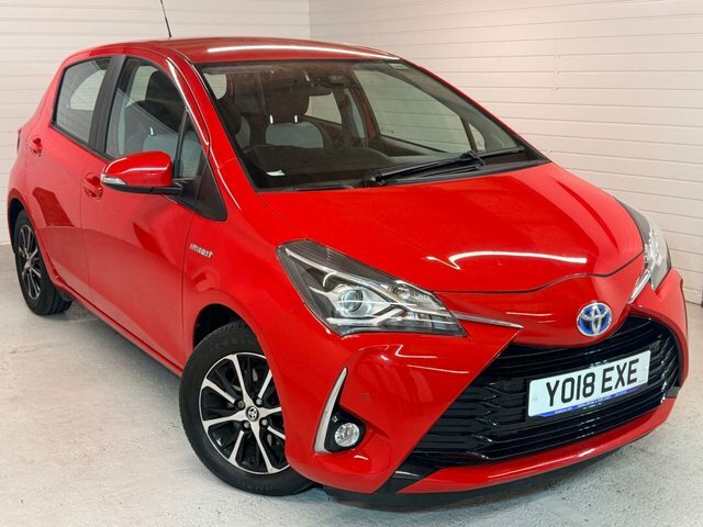 Toyota Yaris 1.5 Vvt-h Icon Tech Hatchback Hybrid E- Red