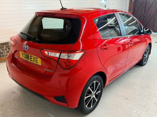 Toyota Yaris 1.5 Vvt-h Icon Tech Hatchback Hybrid E- YO18EXE Red #4