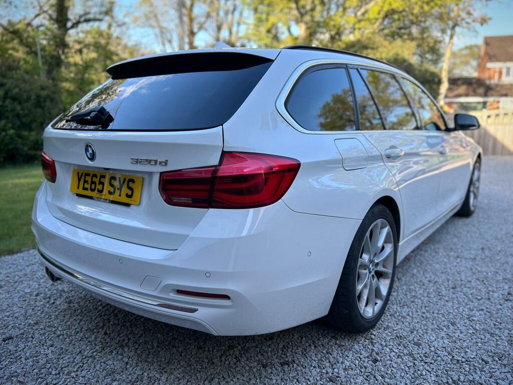 BMW 3 Series 320D Luxury Touring YE65SYS White #3