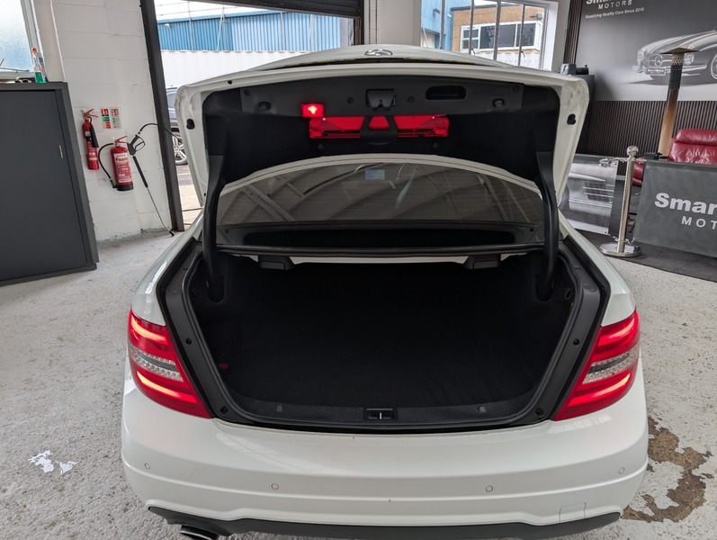Mercedes-Benz C Class C250 Cdi Amg Sport HJ64SXR White #6