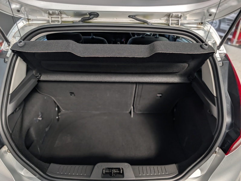 Ford Fiesta Zetec FL16EZH Silver #6