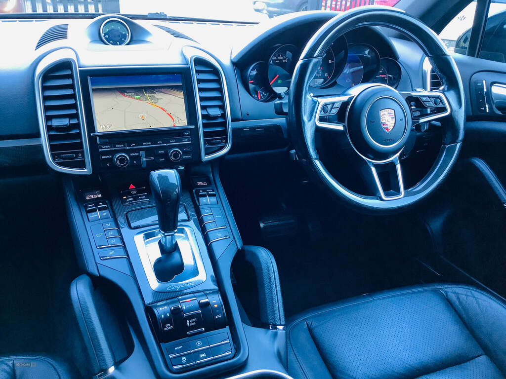 Porsche Cayenne Tiptronic S SM08GAM Black #5