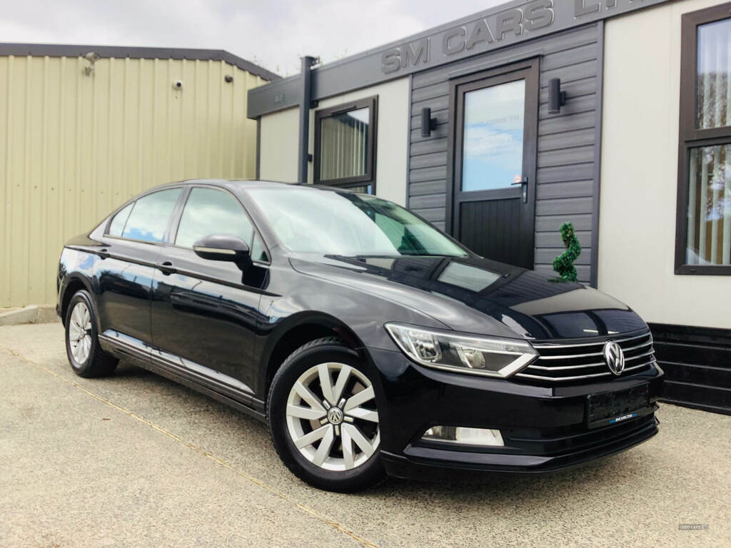 Volkswagen Passat 1.6 Tdi S Black