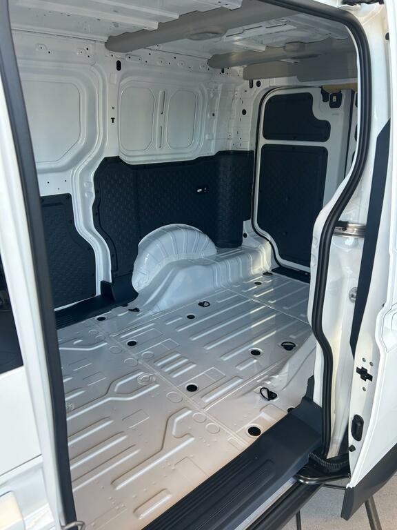 Kia PV5 Standard Range 51.5Kwh Plus Cargo Panel Van L White #5