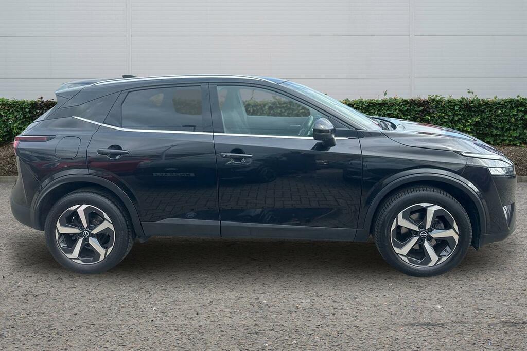 Nissan Qashqai 1.3 Dig-t Mh 158 N-connecta Xtronic MK72OWF Black #3