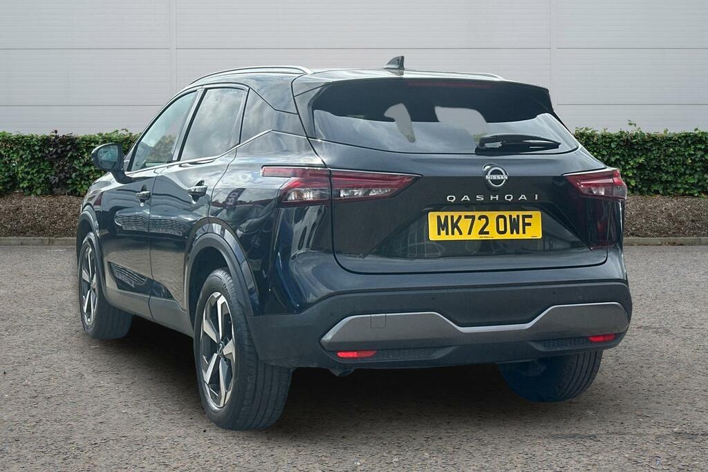 Nissan Qashqai 1.3 Dig-t Mh 158 N-connecta Xtronic MK72OWF Black #2