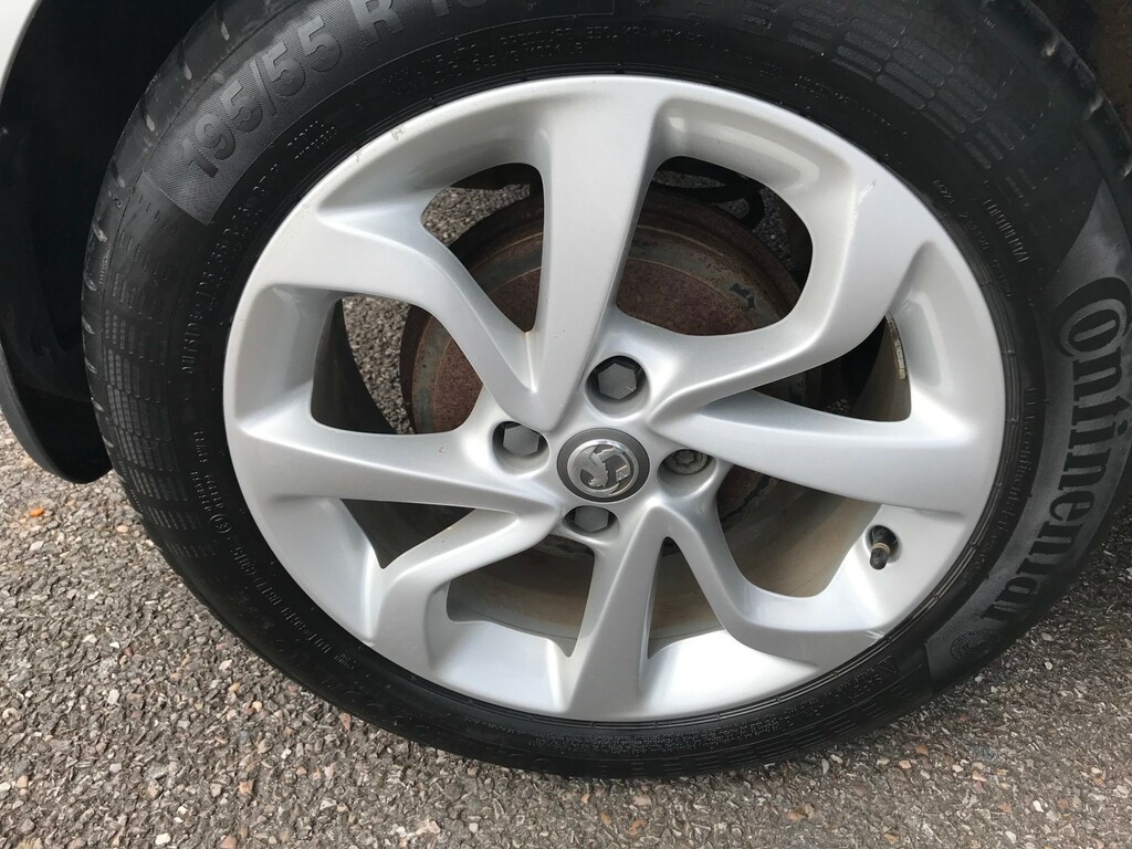 Vauxhall Corsa 1.4I Ecoflex Energy Hatchback Easytroni  #5
