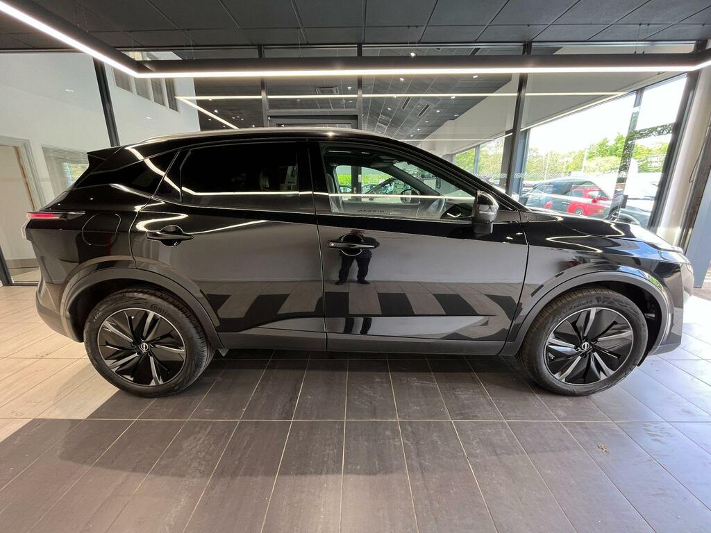 Nissan Qashqai 1.3 Dig-t Mhev Tekna Xtron Euro 6 Ss OE25EHO Black #4