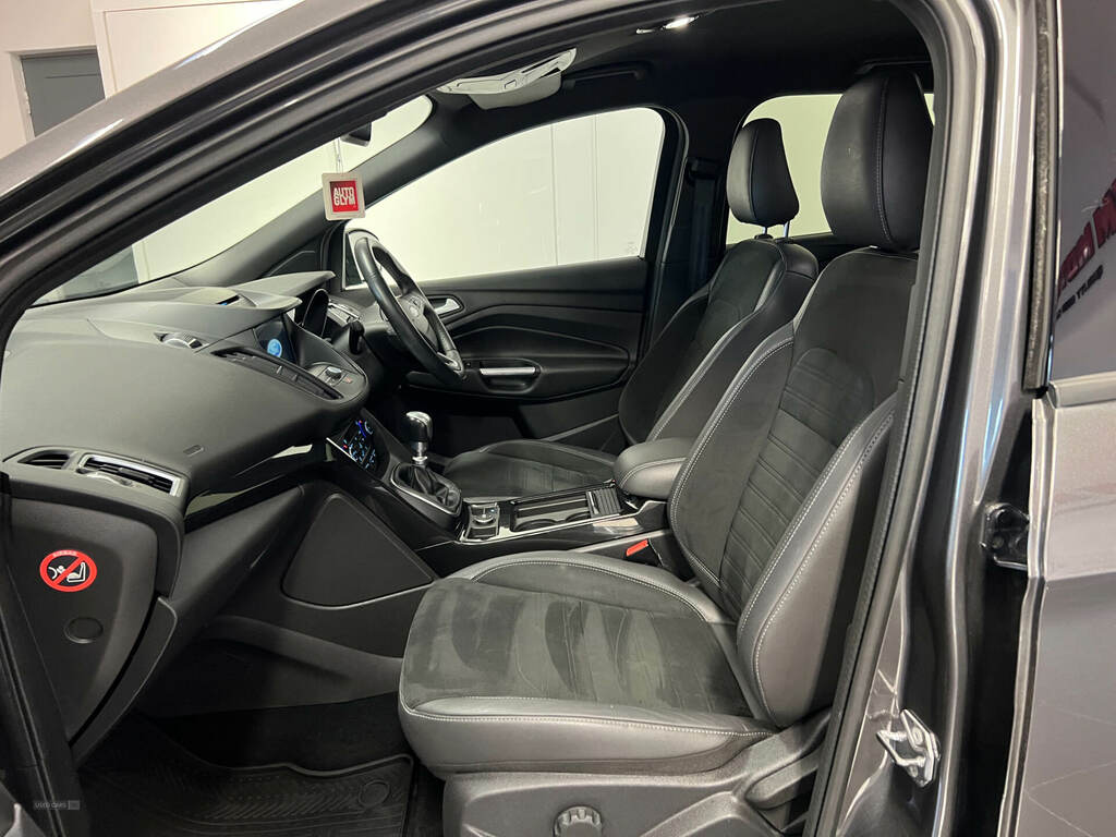 Ford Kuga 2.0 Tdci St-line 2Wd FGZ6537 Grey #5