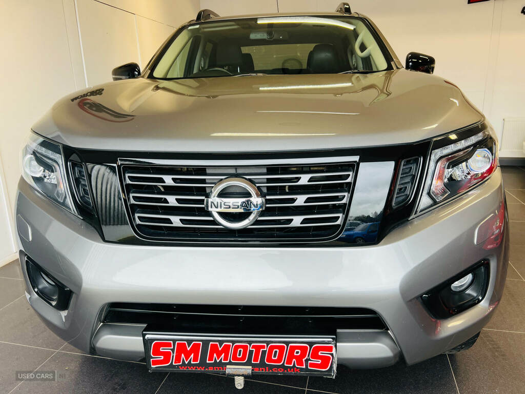 Nissan Navara Double Cab Pick Up N-guard 2.3Dci 190 Tt 4Wd Grey #2