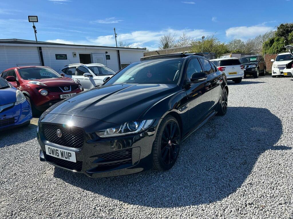 Jaguar XE Saloon 2.0D R-sport Euro 6 Ss 201616 OW16WUP Black #3