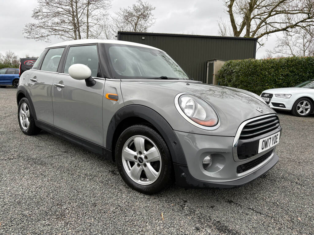 Mini Hatch 1.5 Cooper D Grey