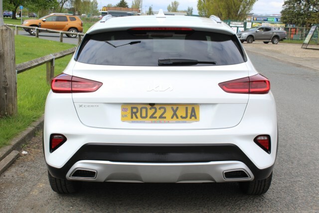 Kia Xceed Xceed 3 R022XJA White #4