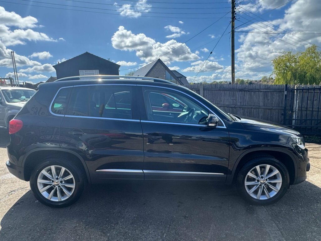 Volkswagen Tiguan 2.0 Tdi Bluemotion Tech Se Dsg 4Wd Euro 5 Ss Black #4