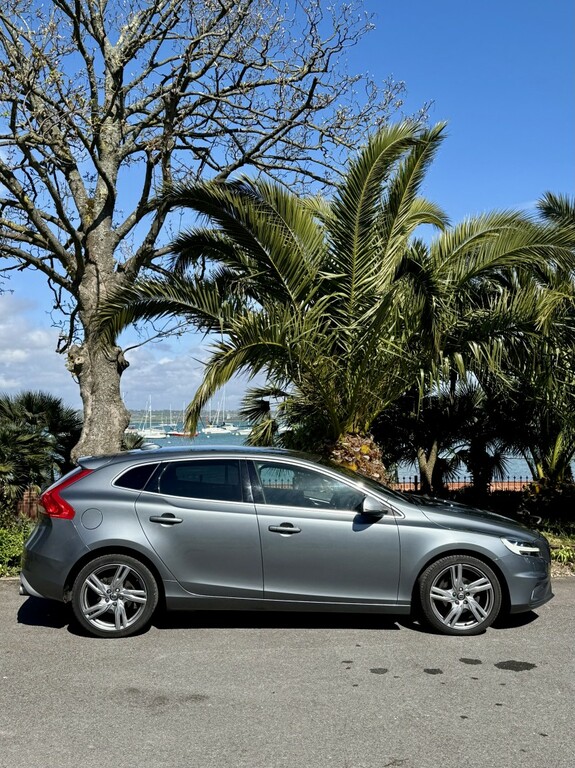 Volvo V40 2.0 R-design Pro D2 Grey #2
