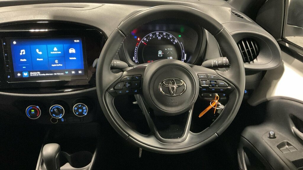 Toyota Aygo X 1.0 Vvt-i Pure X-shift Euro 6 Ss HJ25EUX White #6