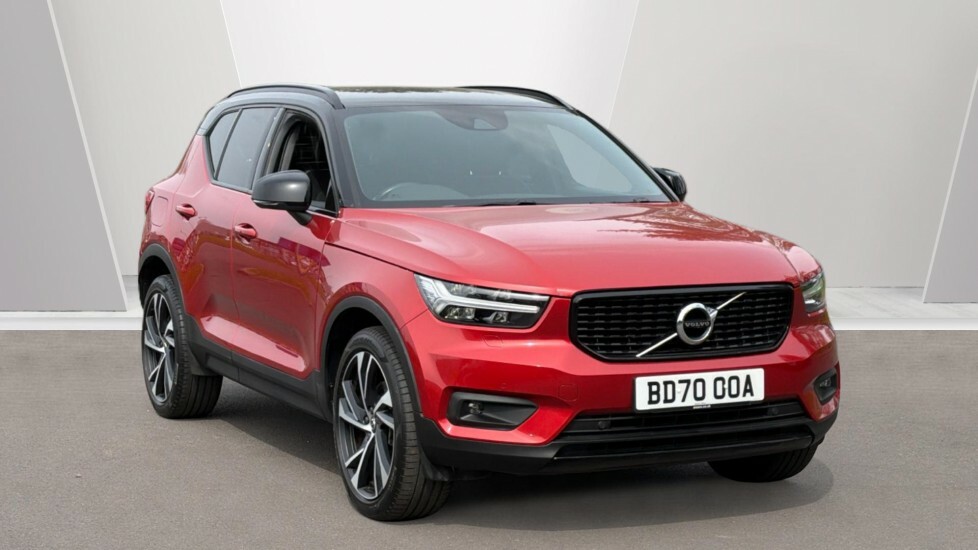 Volvo XC40 R-design Pro, B4 Mild Hybrid Red