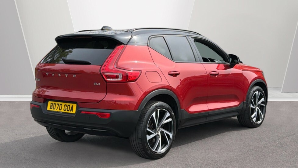 Volvo XC40 R-design Pro, B4 Mild Hybrid BD70OOA Red #2