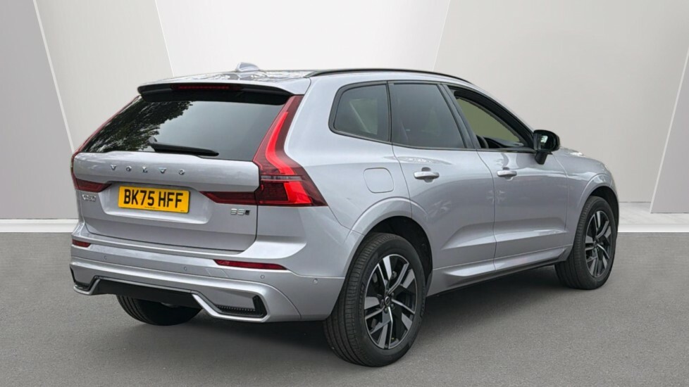 Volvo XC60 Plus, B5 Awd Mild Hybrid, Dark BK75HFF Silver #2