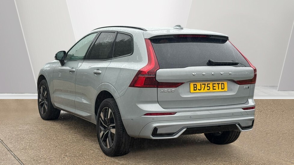 Volvo XC60 Plus, B5 Awd Mild Hybrid, Dark BJ75ETD Grey #2