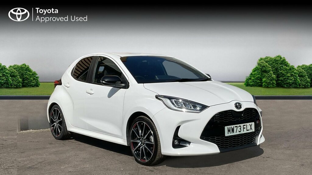 Toyota Yaris 1.5 Vvt-h Gr Sport E-cvt Euro 6 Ss White