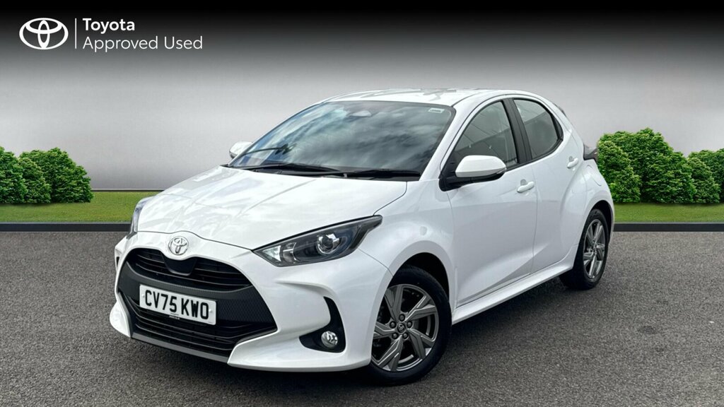 Toyota Yaris 1.5 Vvt-h Icon E-cvt Euro 6 Ss CV75KWO White #3