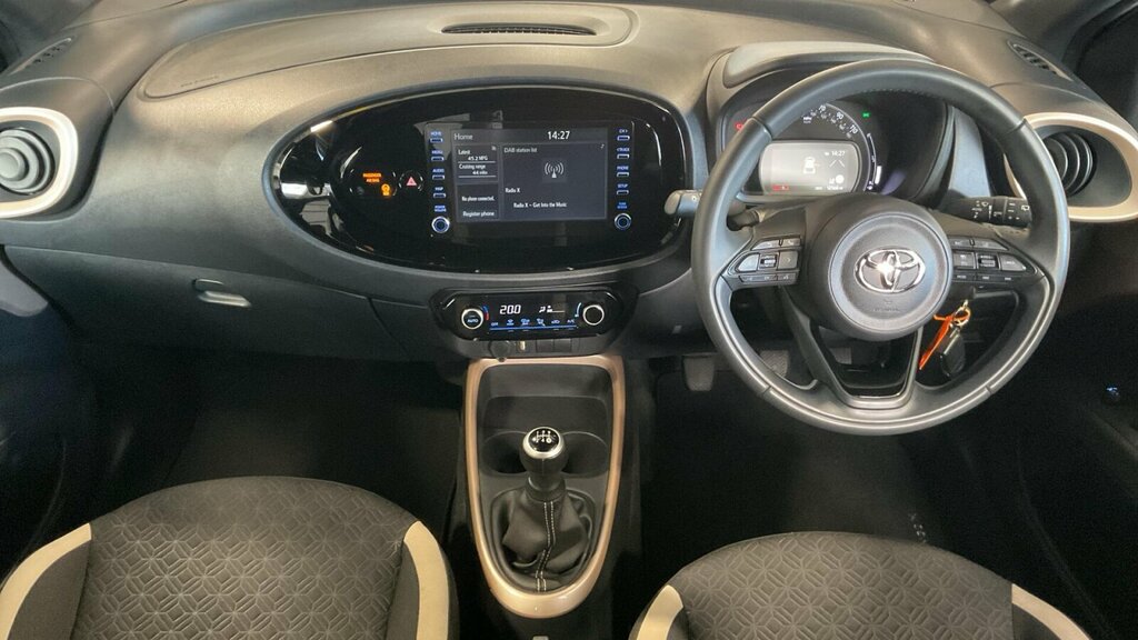 Toyota Aygo X 1.0 Vvt-i Edge Euro 6 Ss CF72WBW Beige #6